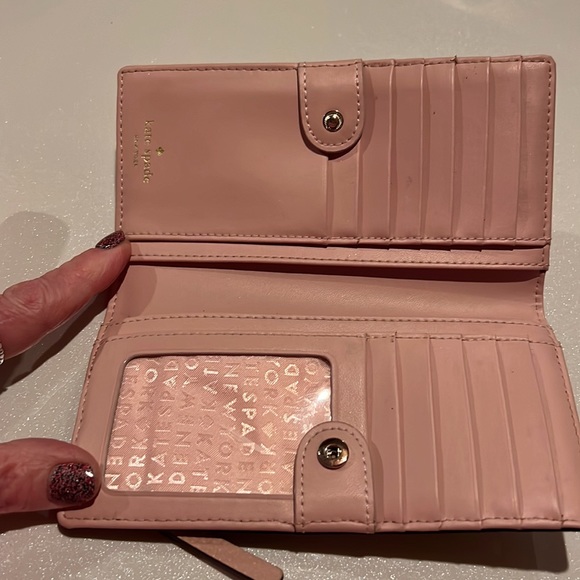 New Kate Spade Spencer Bifold Wallet - light pink with Bow. Barbie pink! - Picture 6 of 8